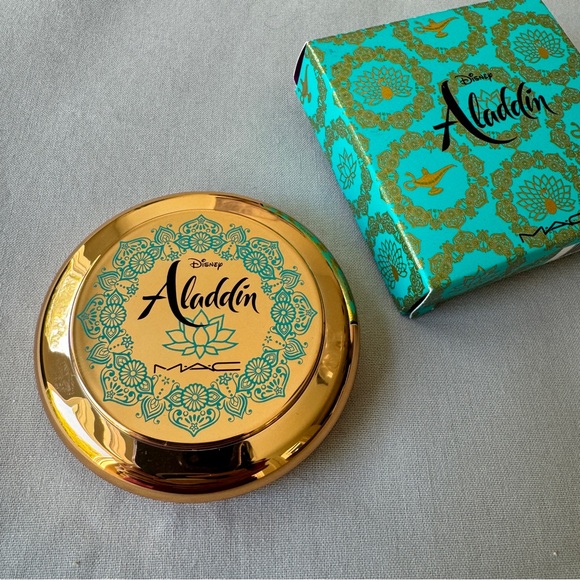 MAC Cosmetics Powder Blush Alladin - Picture 5 of 9